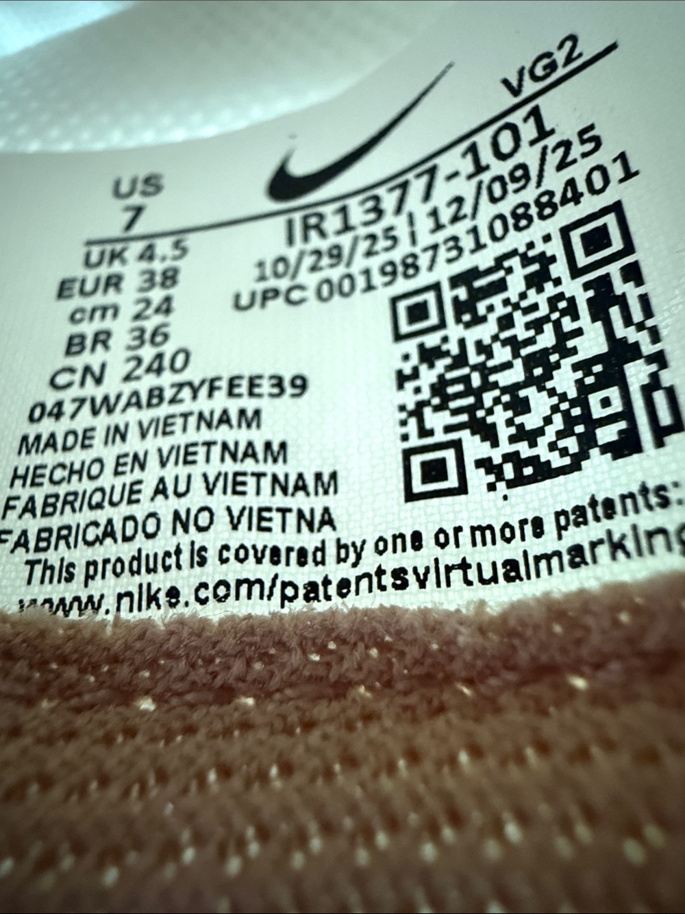 Nike Pacific Premium in Sail & British Khaki Colorway - Picture 12 of 13
